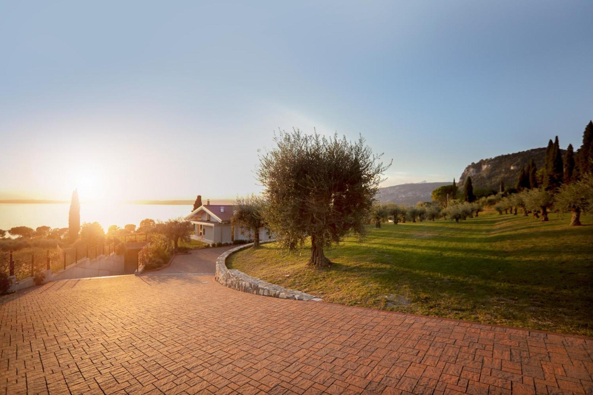 Villa F Бардолино Екстериор снимка